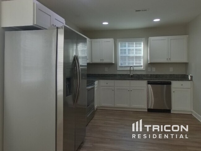 Foto del edificio - 524 Westside Cir