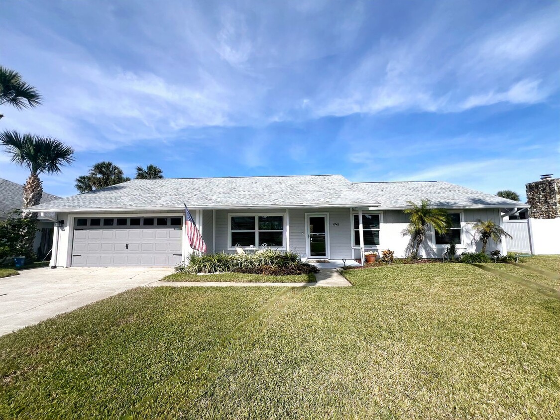 Primary Photo - 4 Bedroom 3 Bath POOL HOME in Port Orange ...