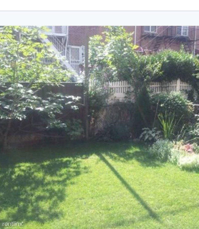 Foto del edificio - 2080 46th St