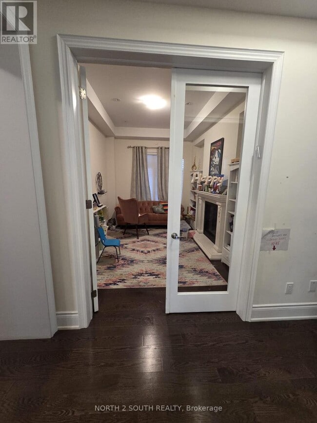 Building Photo - 34 Straw Cutter Gate