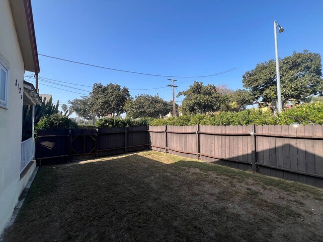 Foto del edificio - 2-bedroom, 1-bath home in the heart of Glendale!
