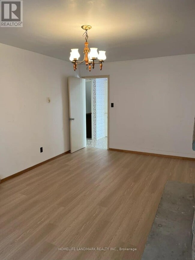 Building Photo - 137 Angus Dr