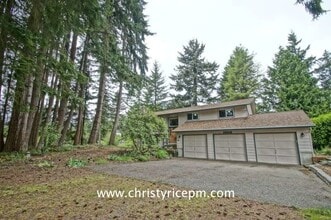 Building Photo - 20918 NE 78th St