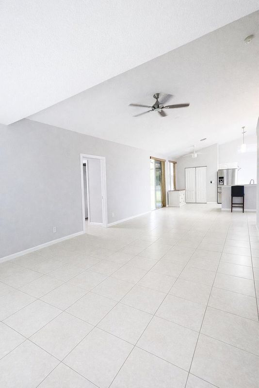 Foto del edificio - 13218 86th St N