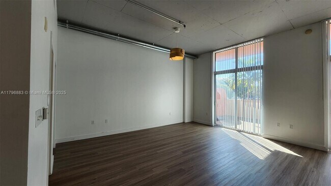 Building Photo - 2100 Van Buren St
