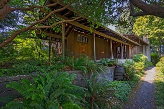 Building Photo - 9309 Fauntleroy Wy SW