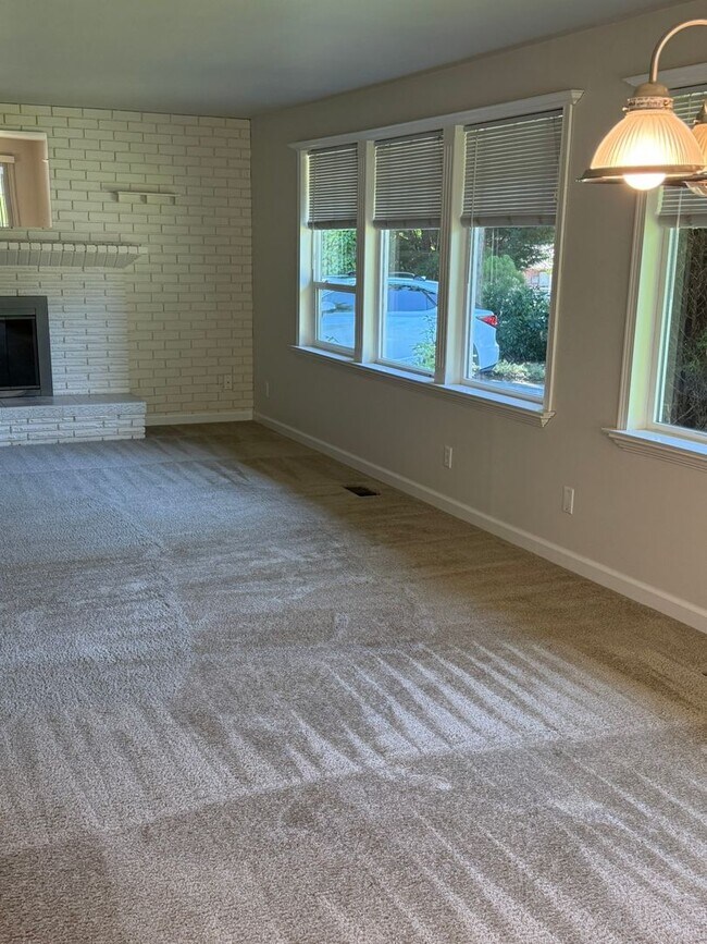 Foto del edificio - 3Bd/2Ba Renton House