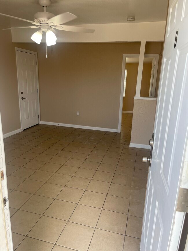 Building Photo - 15643 Sueno Ln