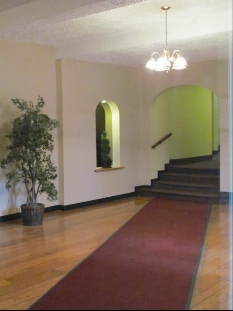 Lobby - 700 Merrick Road