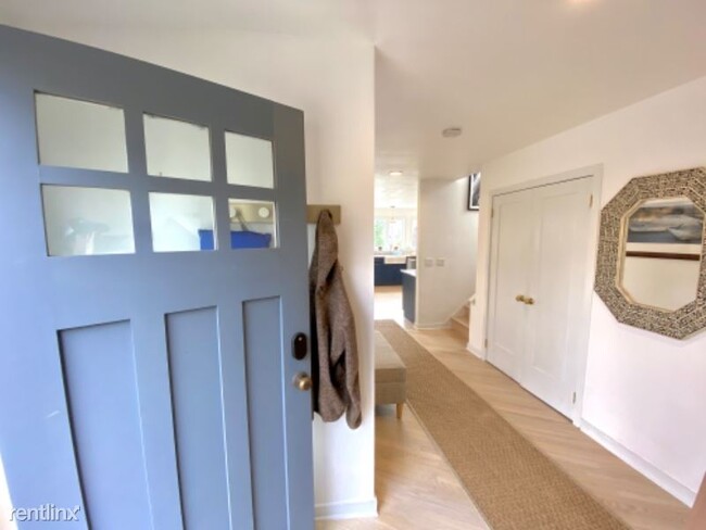 Building Photo - 2 br, 2 bath House - 229 Mountain Rd