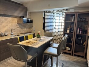 Building Photo - 168 NW 53rd St