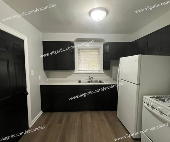Foto del edificio - 4110 Drummond St