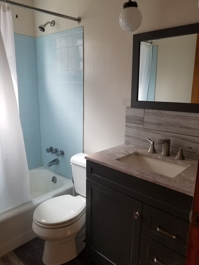Bathroom - 40 Mallory Rd