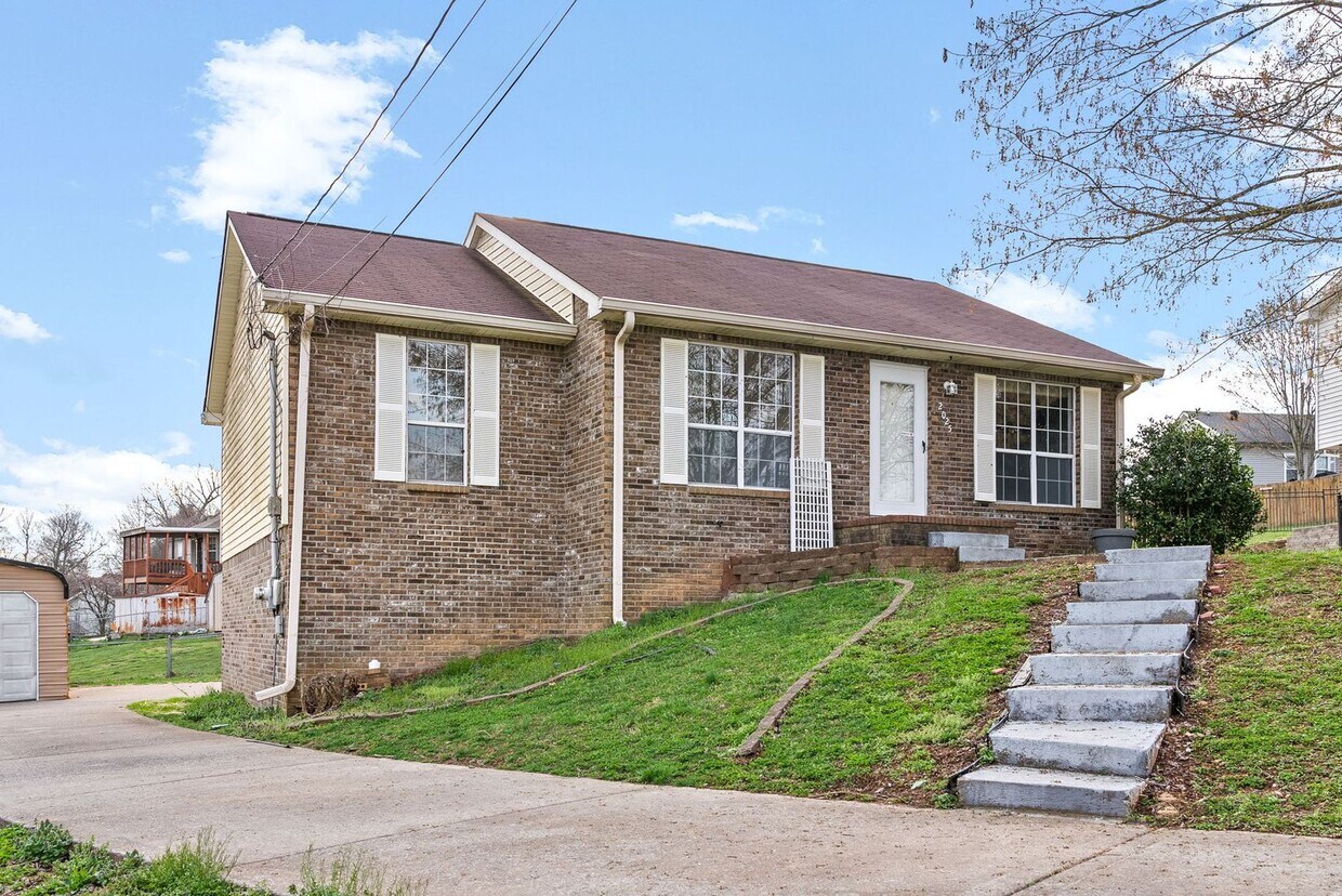 2025 Windroe Dr, Clarksville, TN 37042 House Rental in Clarksville, TN