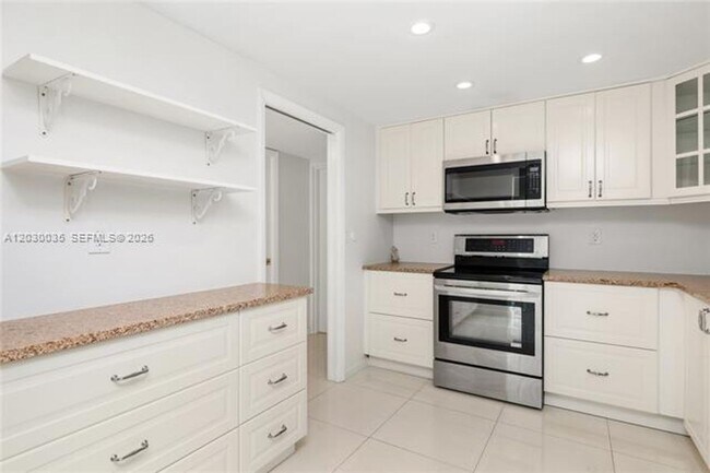 Foto del edificio - 210 Seaview Dr
