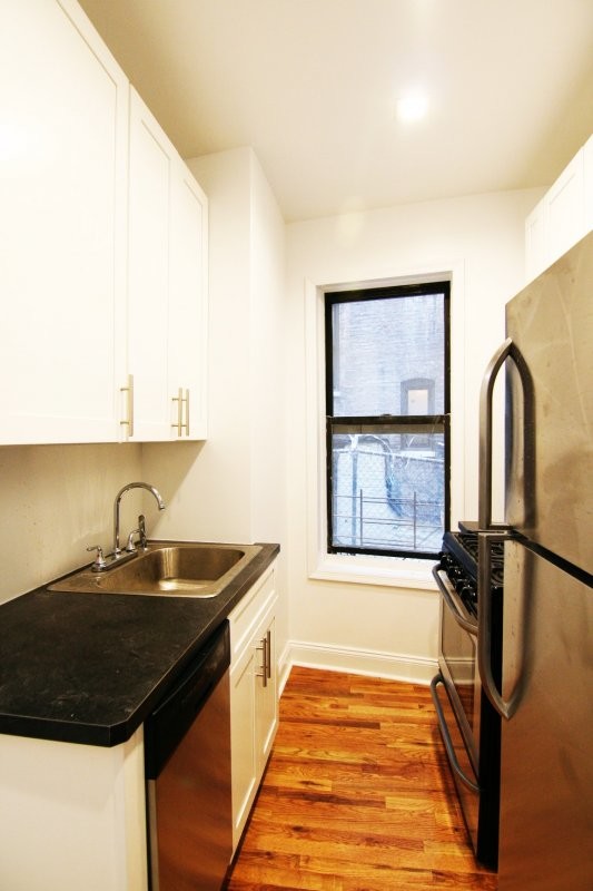 Building Photo - 145 Edgecombe Ave