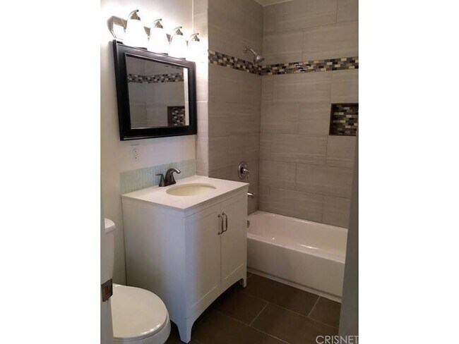 Building Photo - 22907 Lull St