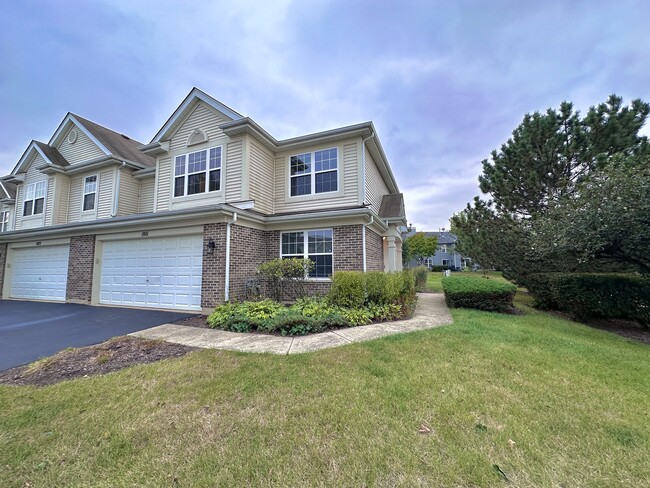 Building Photo - 1801 Waverly Way