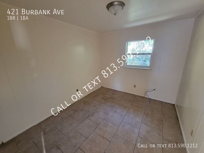 Building Photo - 421 Burbank Ave