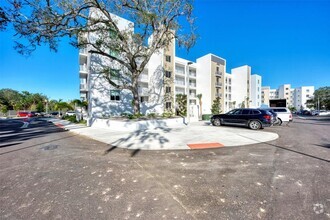 Building Photo - 1703 N Tamiami Trl