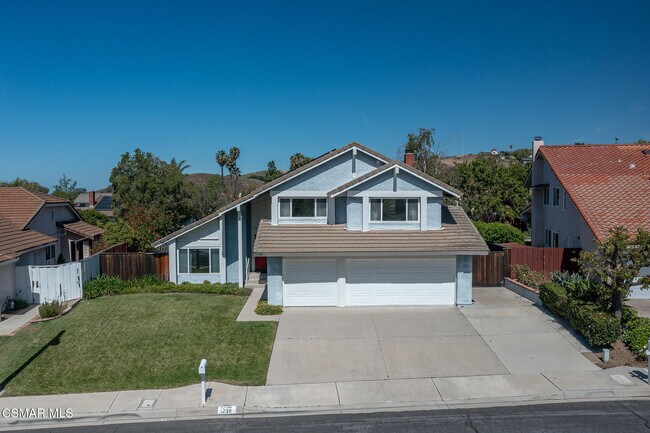 Foto del edificio - 1239 Honeysuckle Ct