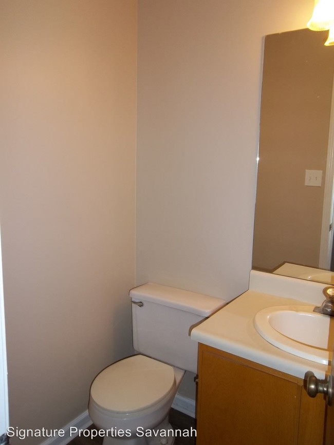Building Photo - 2 br, 1.5 bath House - 141 Hunt Club Court