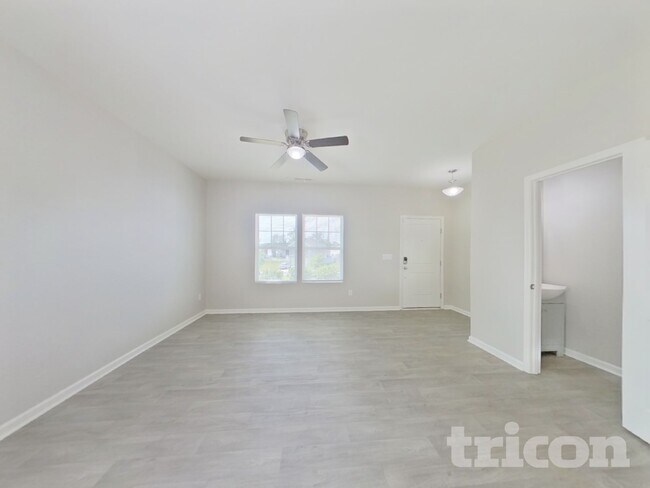Building Photo - 519 Newfound Hollow Dr