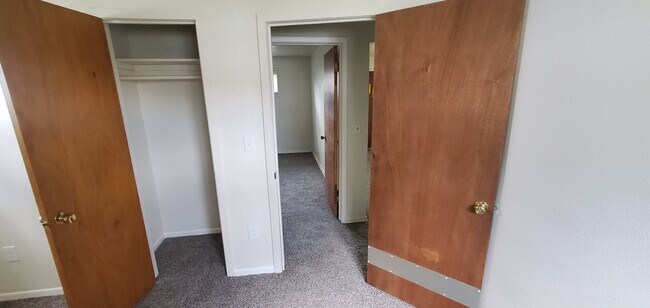 Foto del edificio - 4217 N Burns Rd