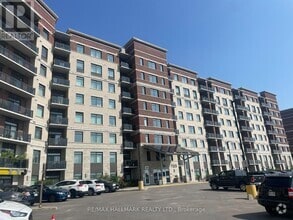 Building Photo - 7325-7325 Markham Rd