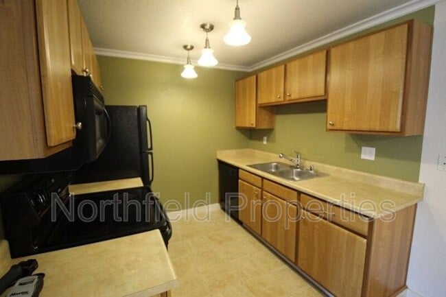 Building Photo - 16817 Larch Way