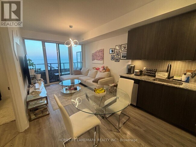 Building Photo - 30-3630 Shore Breeze Dr