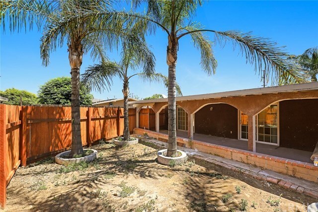 Foto del edificio - 8868 Tangelo Ave