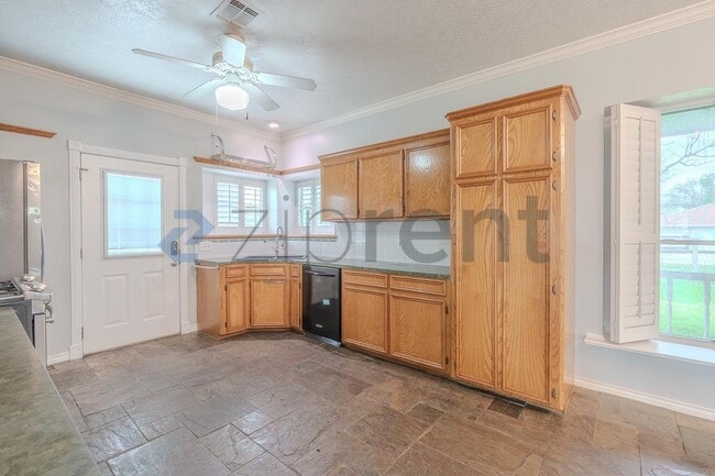 Building Photo - 7934 Round Rock Dr