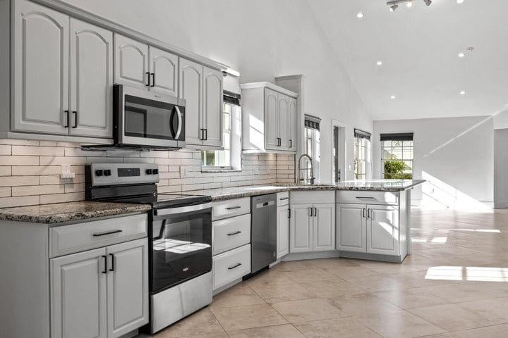 Photo - 11110 SW 9th Pl (Davie, FL)