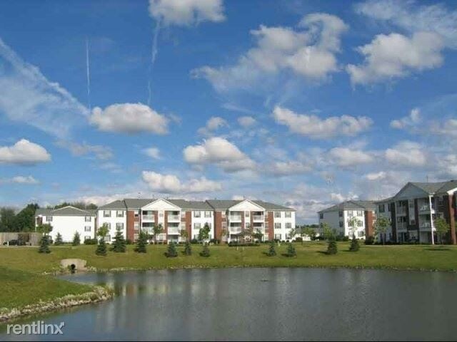 Foto del edificio - 9650 Cherry Tree Dr