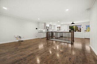 Building Photo - 1733 7200 S