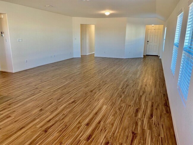 Building Photo - 110 Pumpkin Dr