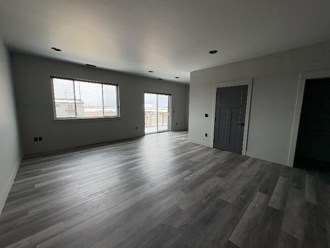 Building Photo - 205 Fletching Way