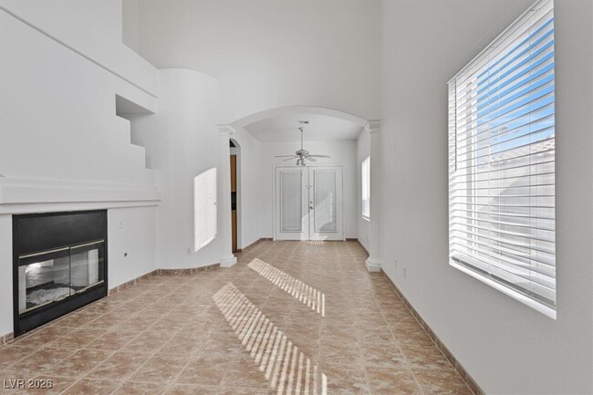 Building Photo - 8758 Arawana Pl