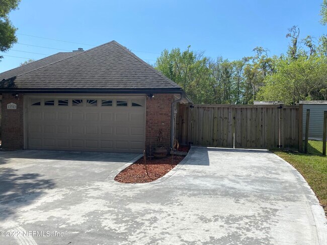 Foto del edificio - 12352 Hood Landing Rd