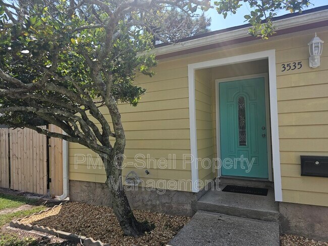 Building Photo - 3535 Southwind Dr