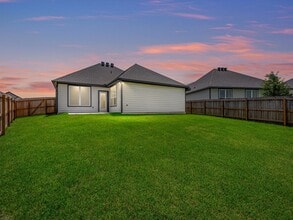 Building Photo - 10602 Burgundy Berry Wy