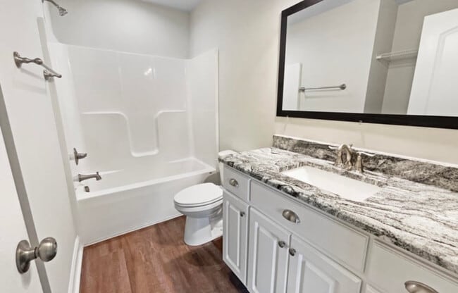 Foto del edificio - 5144 Sedgefield Dr
