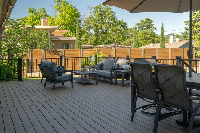 Foto del edificio - PERFECT place in Midtown Tulsa