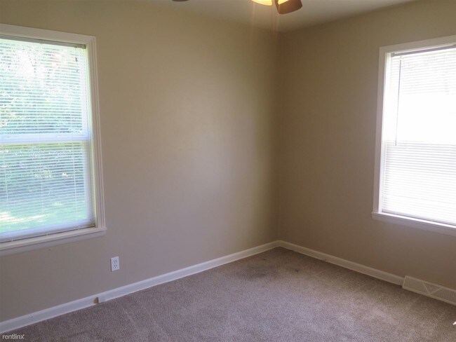 Foto del edificio - 3 br, 2 bath House - 10900 E 81st Ter