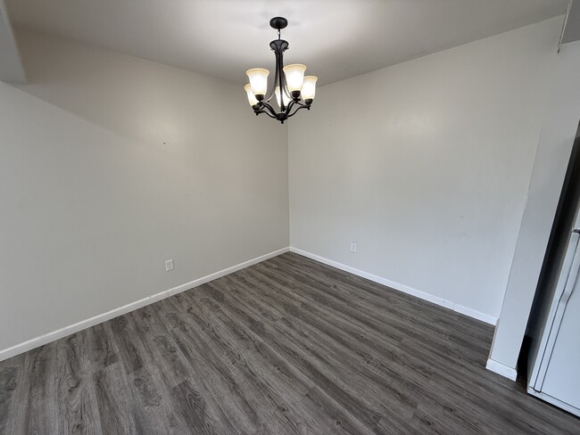 Building Photo - 29720 City Center Dr