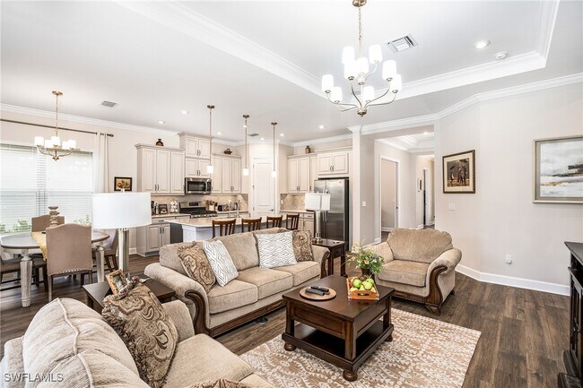 Foto del edificio - 8131 Lucello Ter S