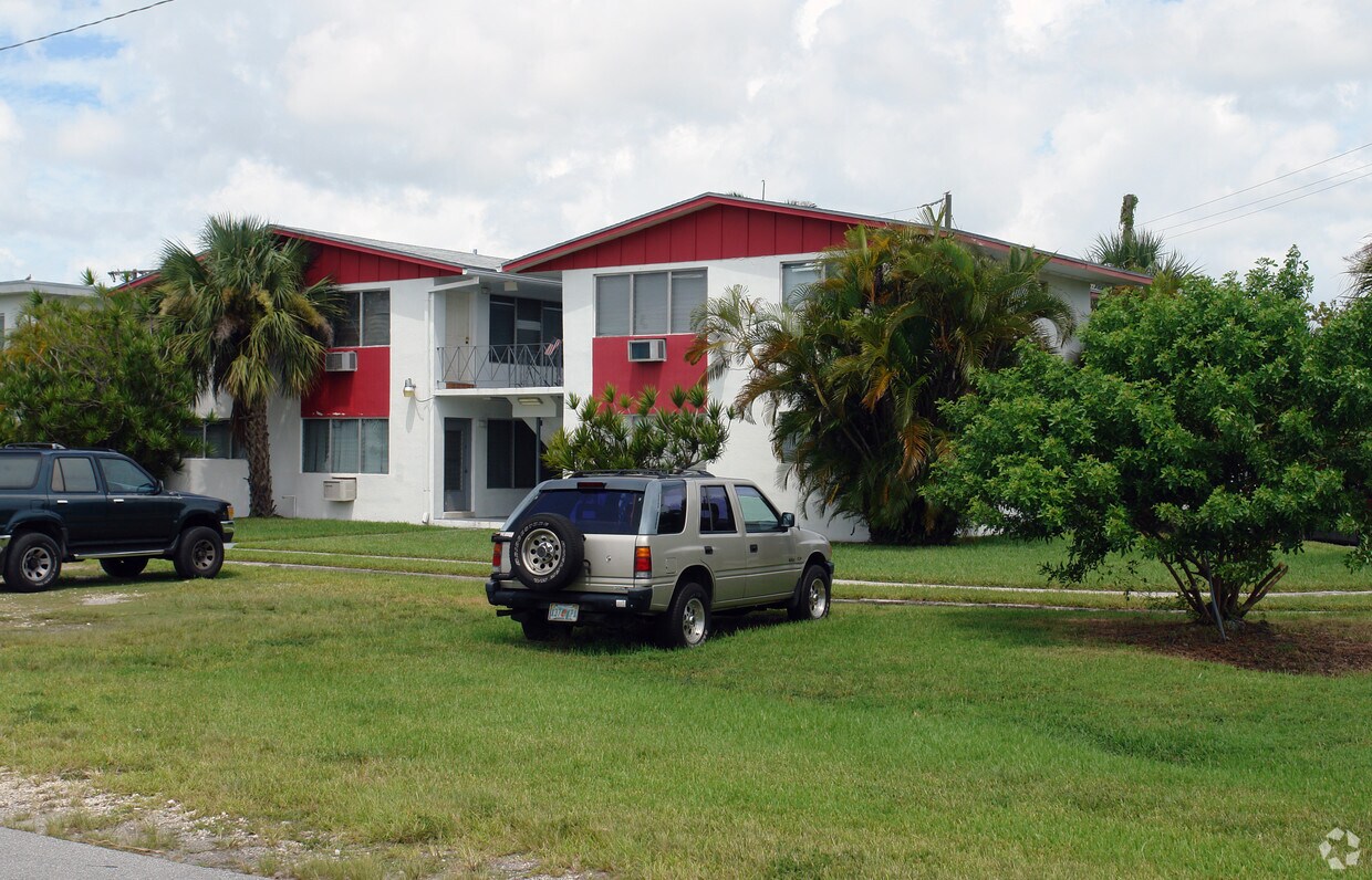 Foto del edificio - 1441 NE 171st St