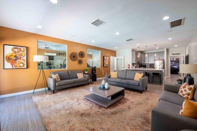 Building Photo - Redlands Park Apartments