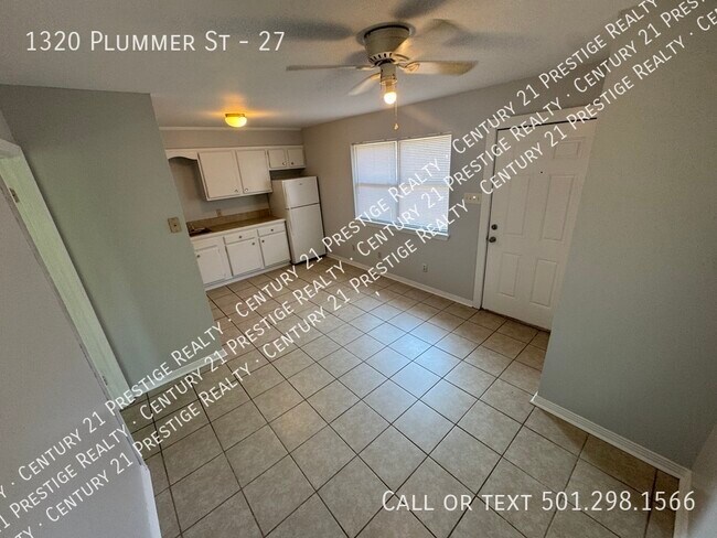 Foto del edificio - 1320 Plummer St
